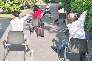 椅子カキラ レッスン風景